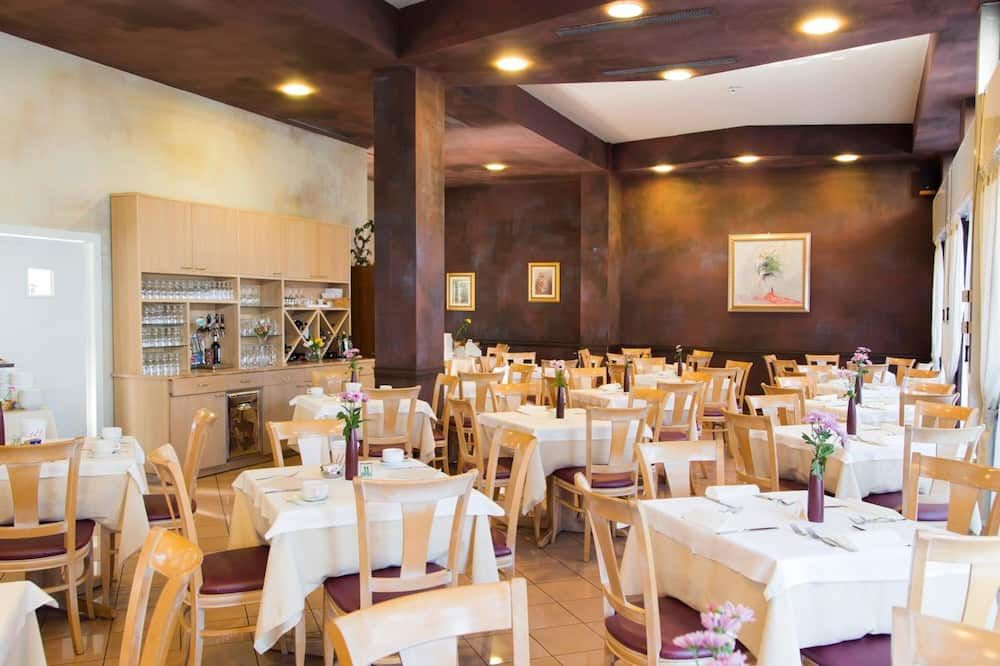 מסעדה תמונה