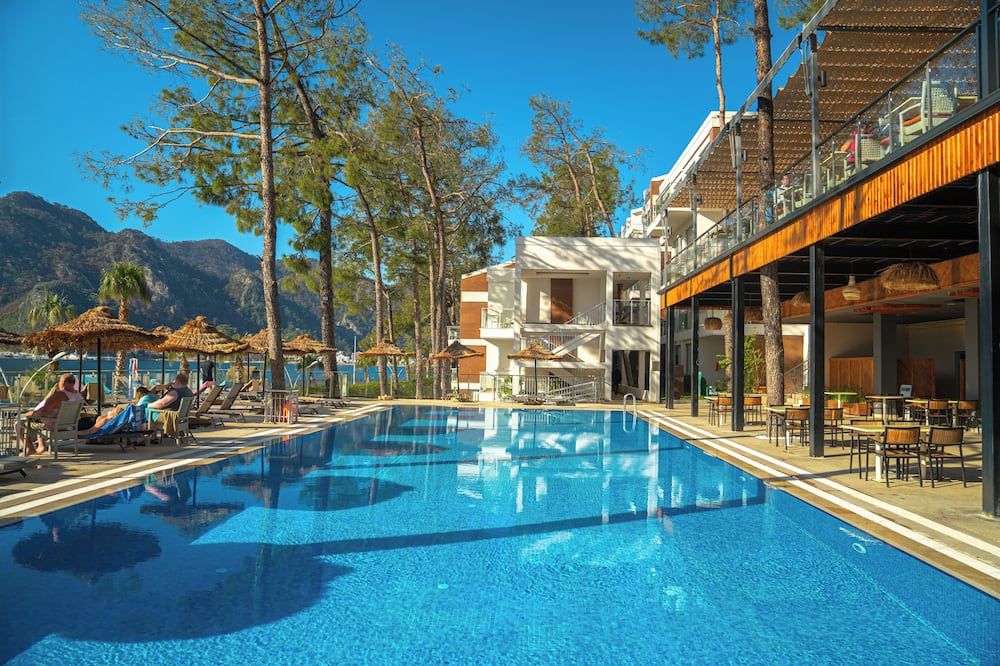 בריכה תמונה