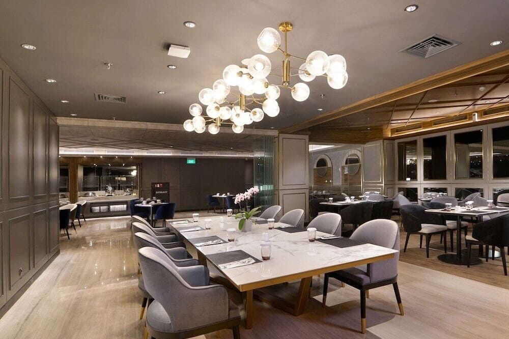 מסעדה תמונה