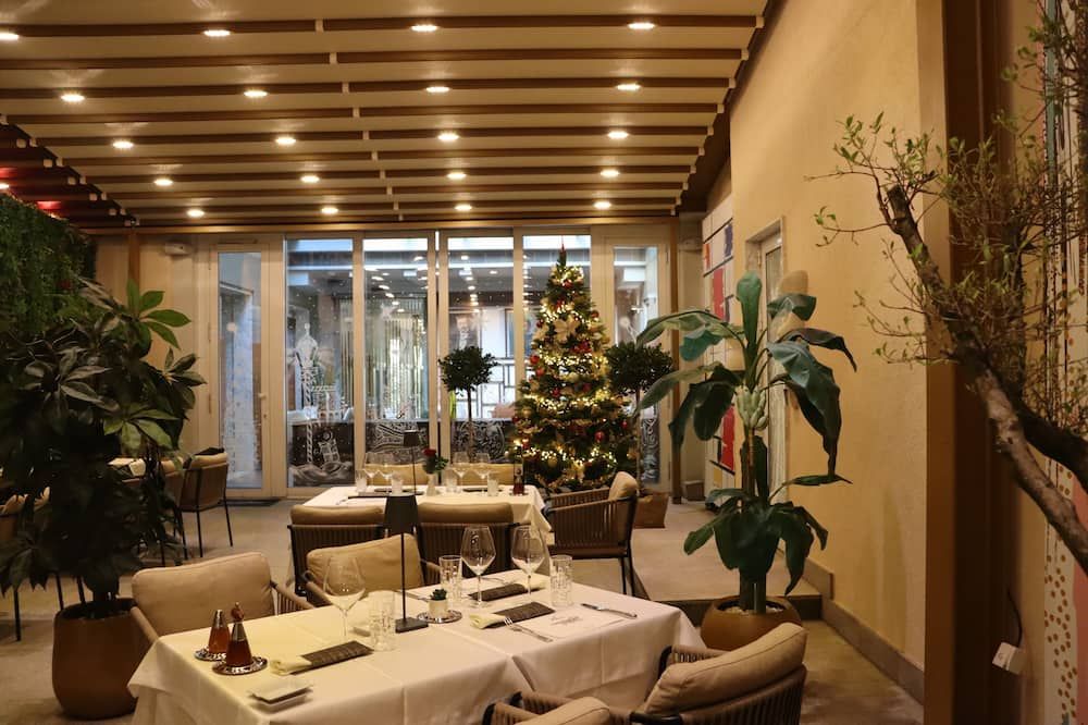 מסעדה תמונה