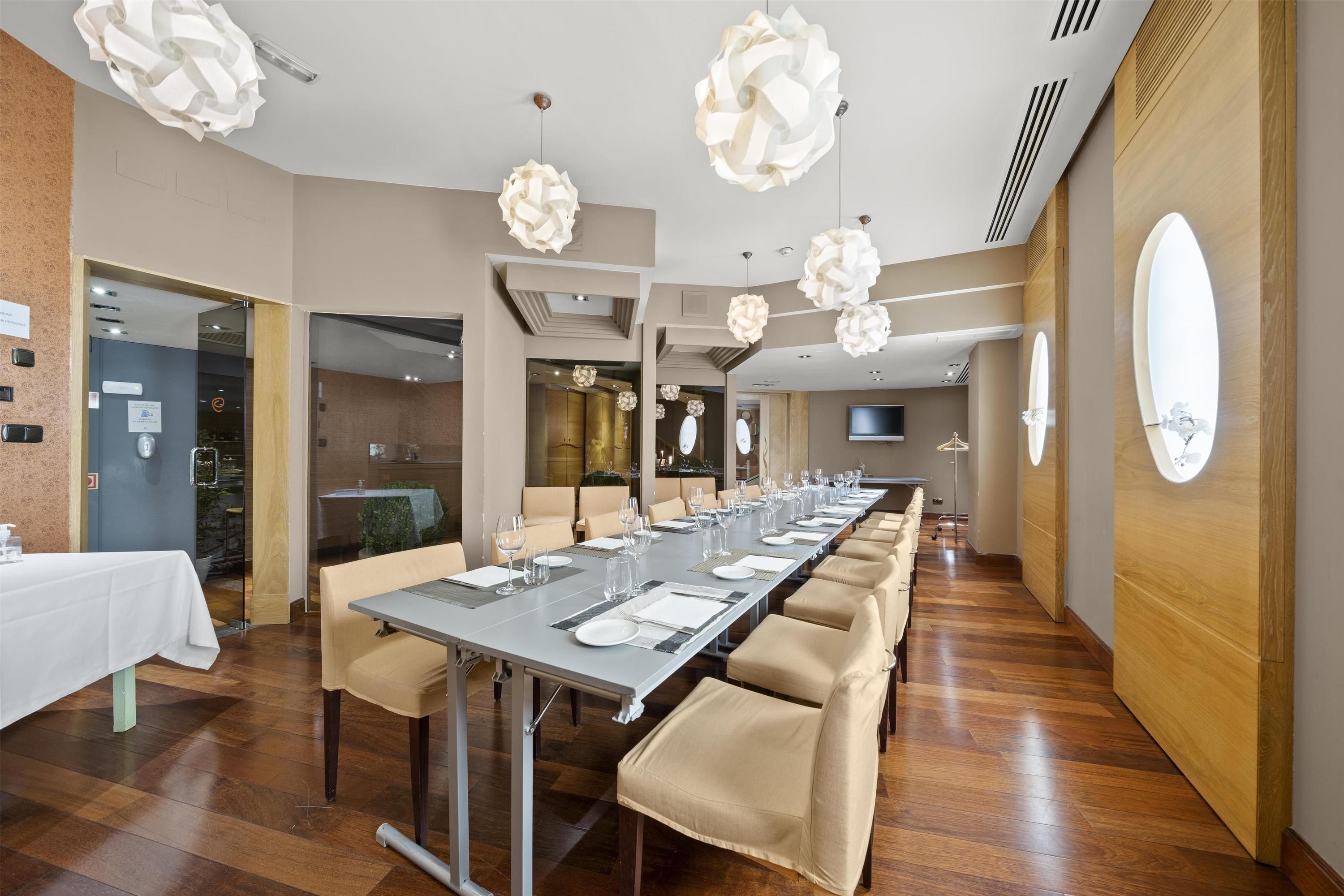 מסעדה תמונה