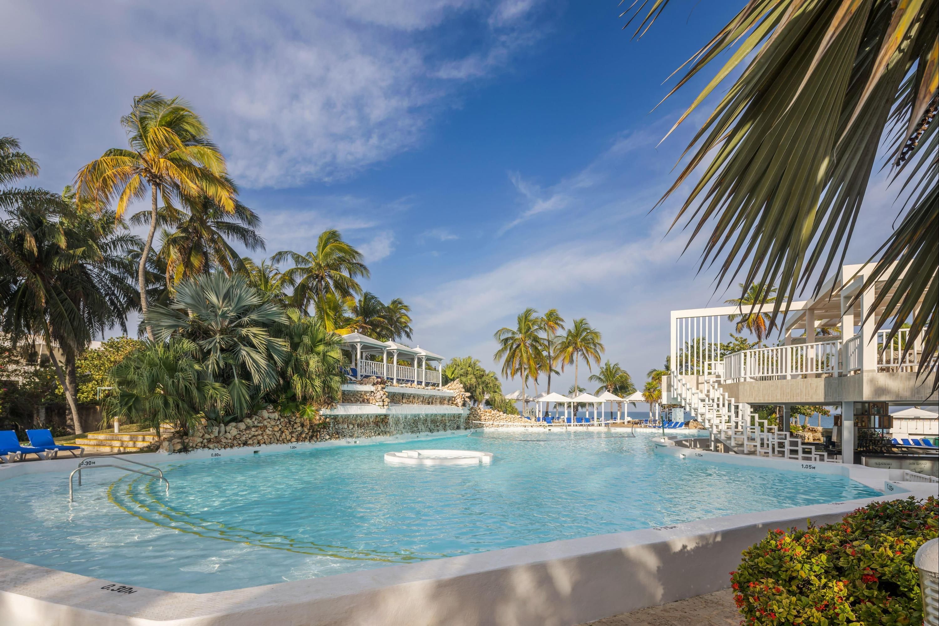 בריכה תמונה