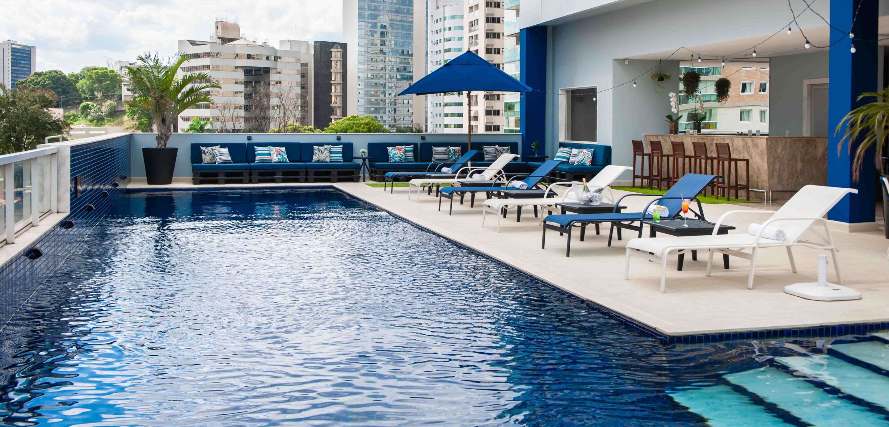 בריכה תמונה