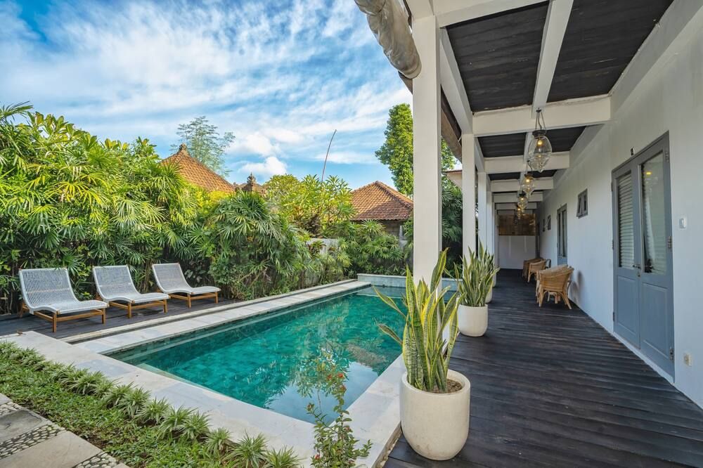 בריכה תמונה