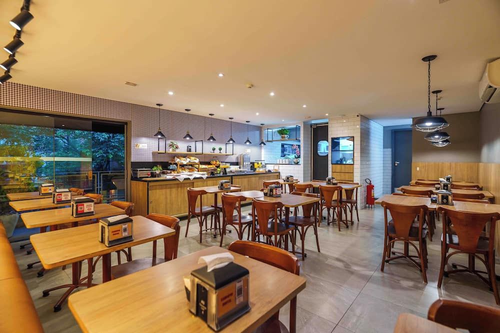 מסעדה תמונה