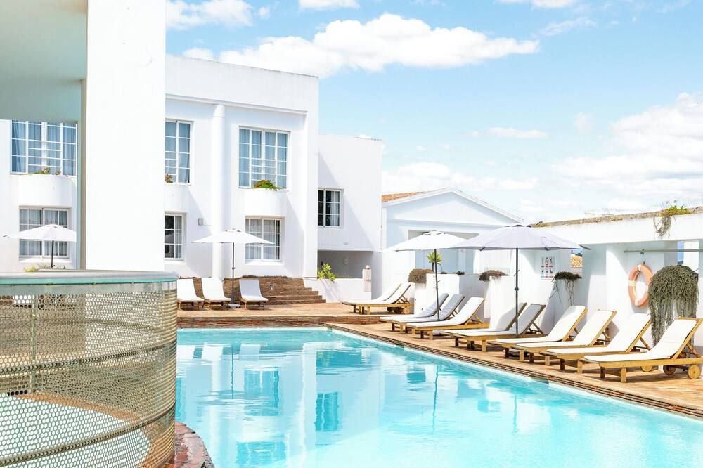 בריכה תמונה