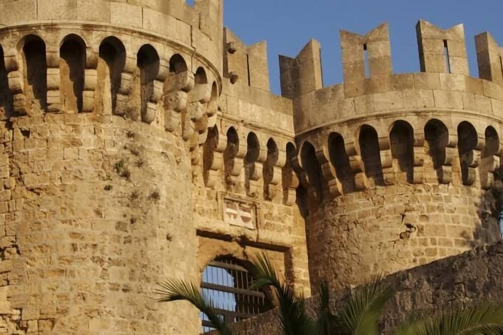 אחר