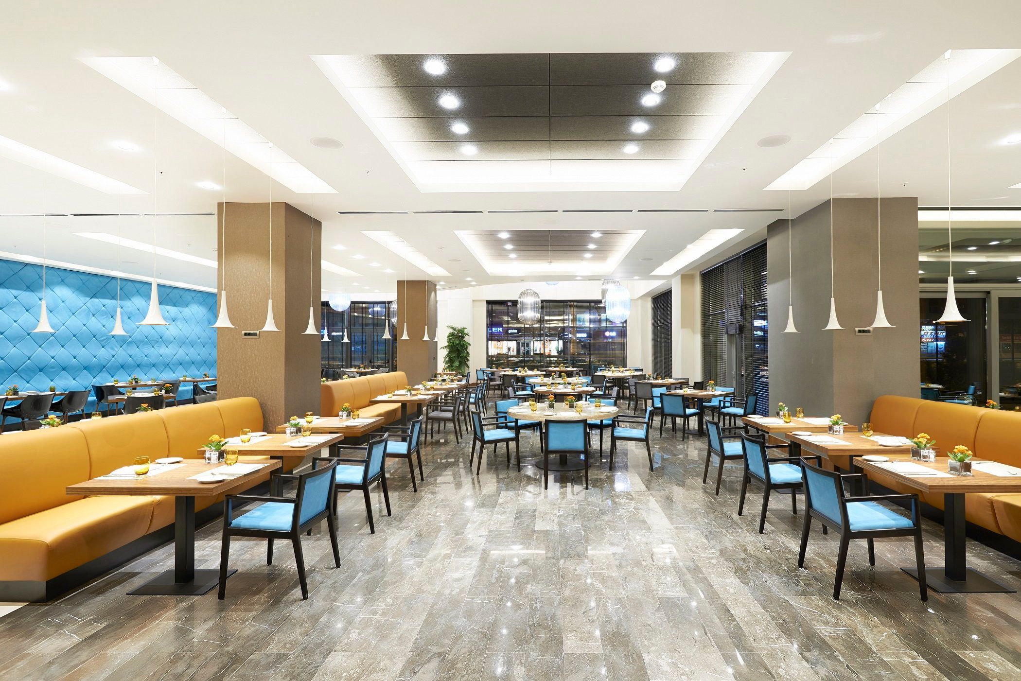 מסעדה תמונה