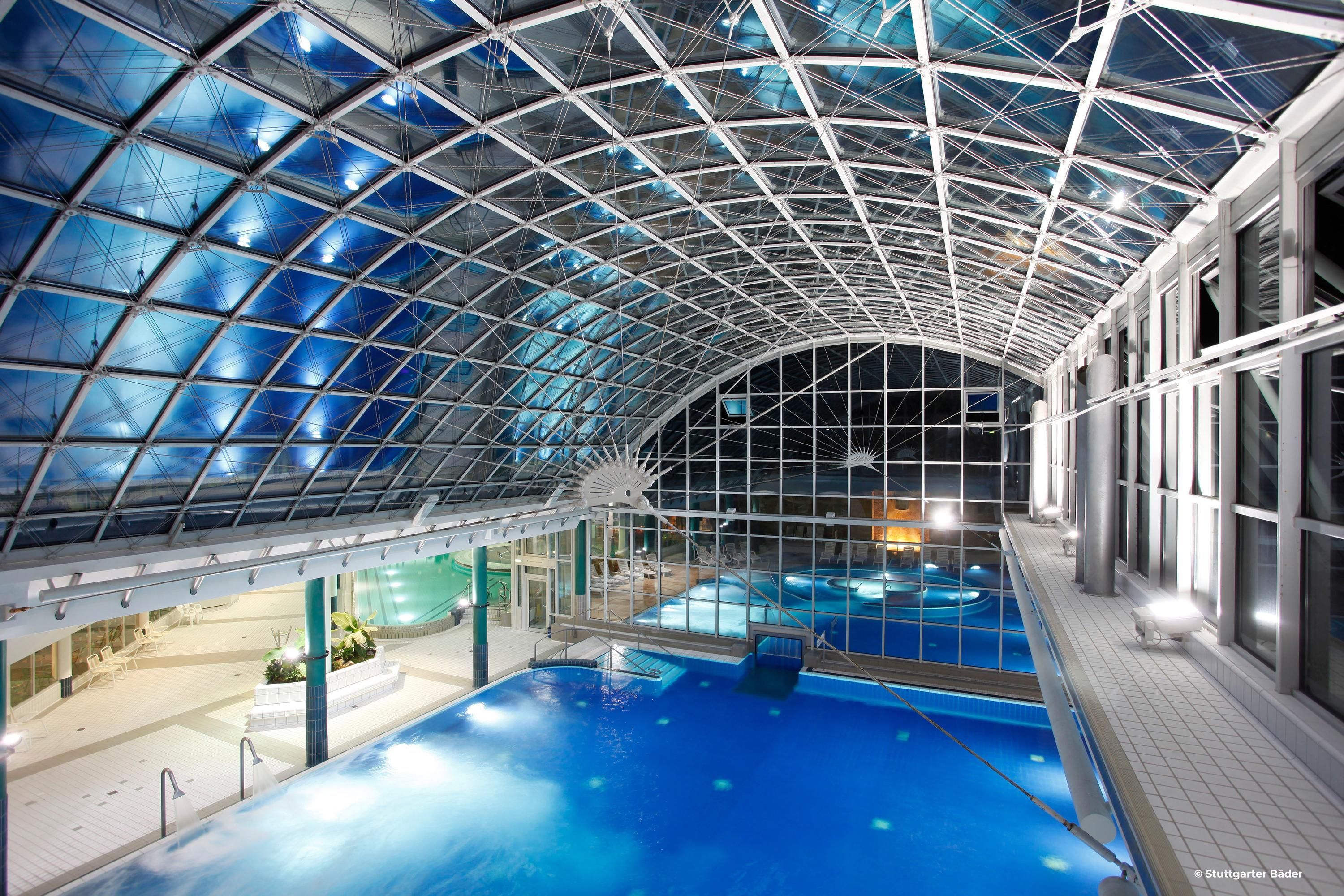 בריכה תמונה