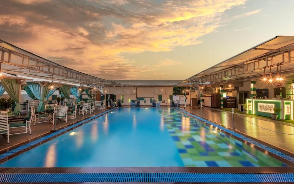 בריכה תמונה