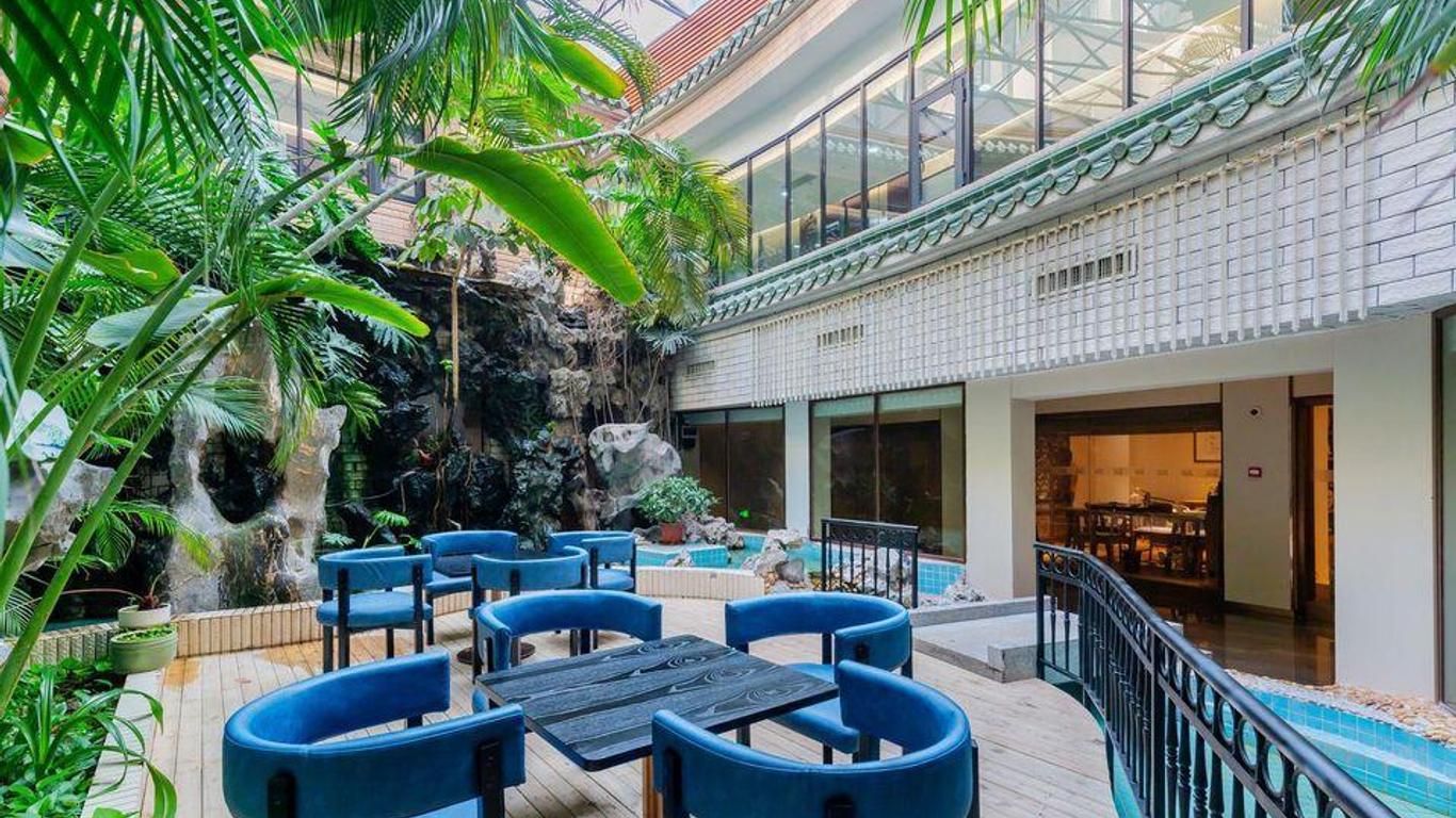 New Tianhe Hotel