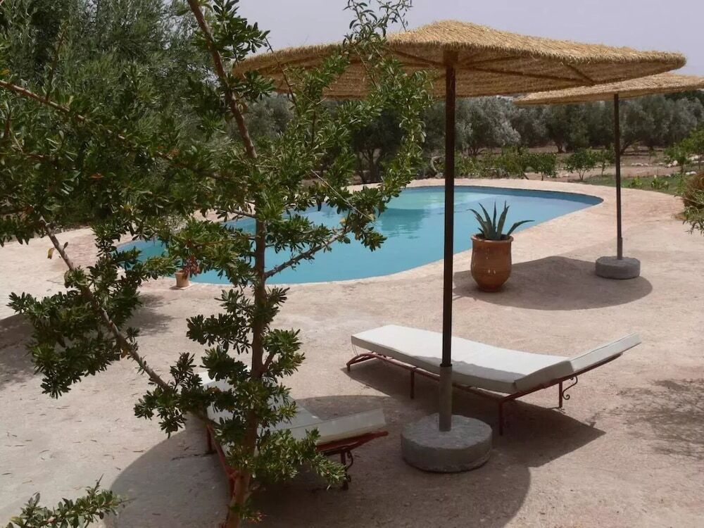 בריכה תמונה