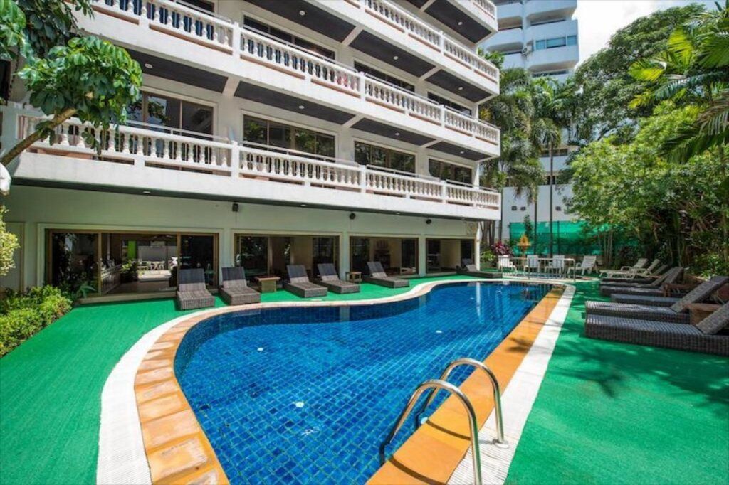 בריכה תמונה