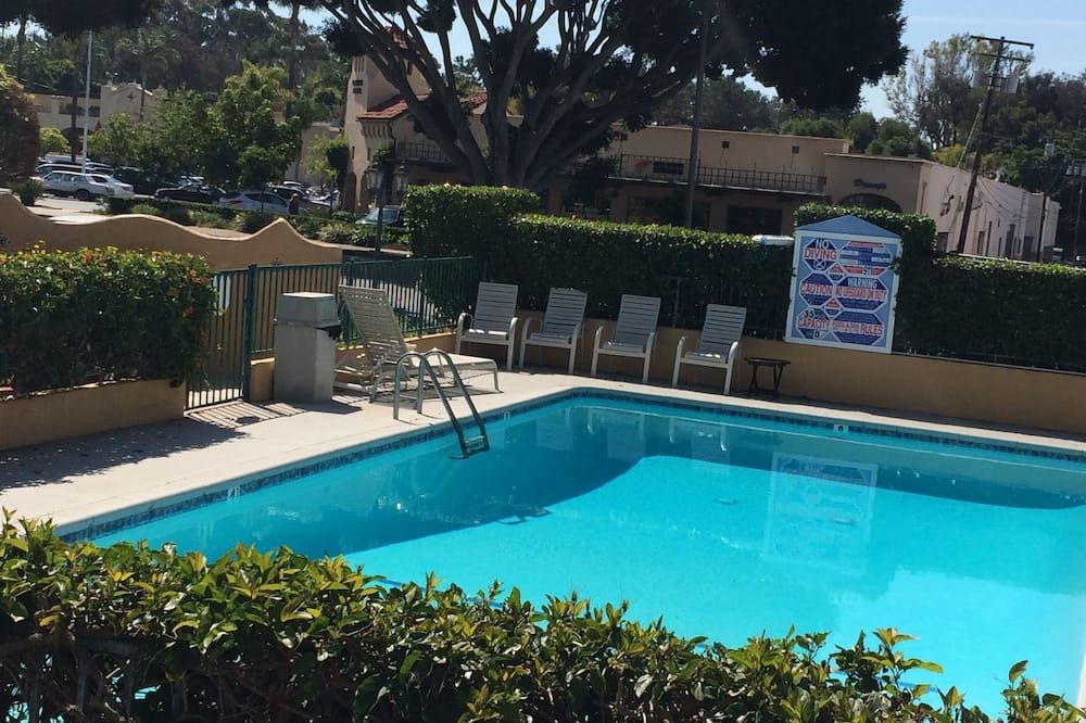 בריכה תמונה