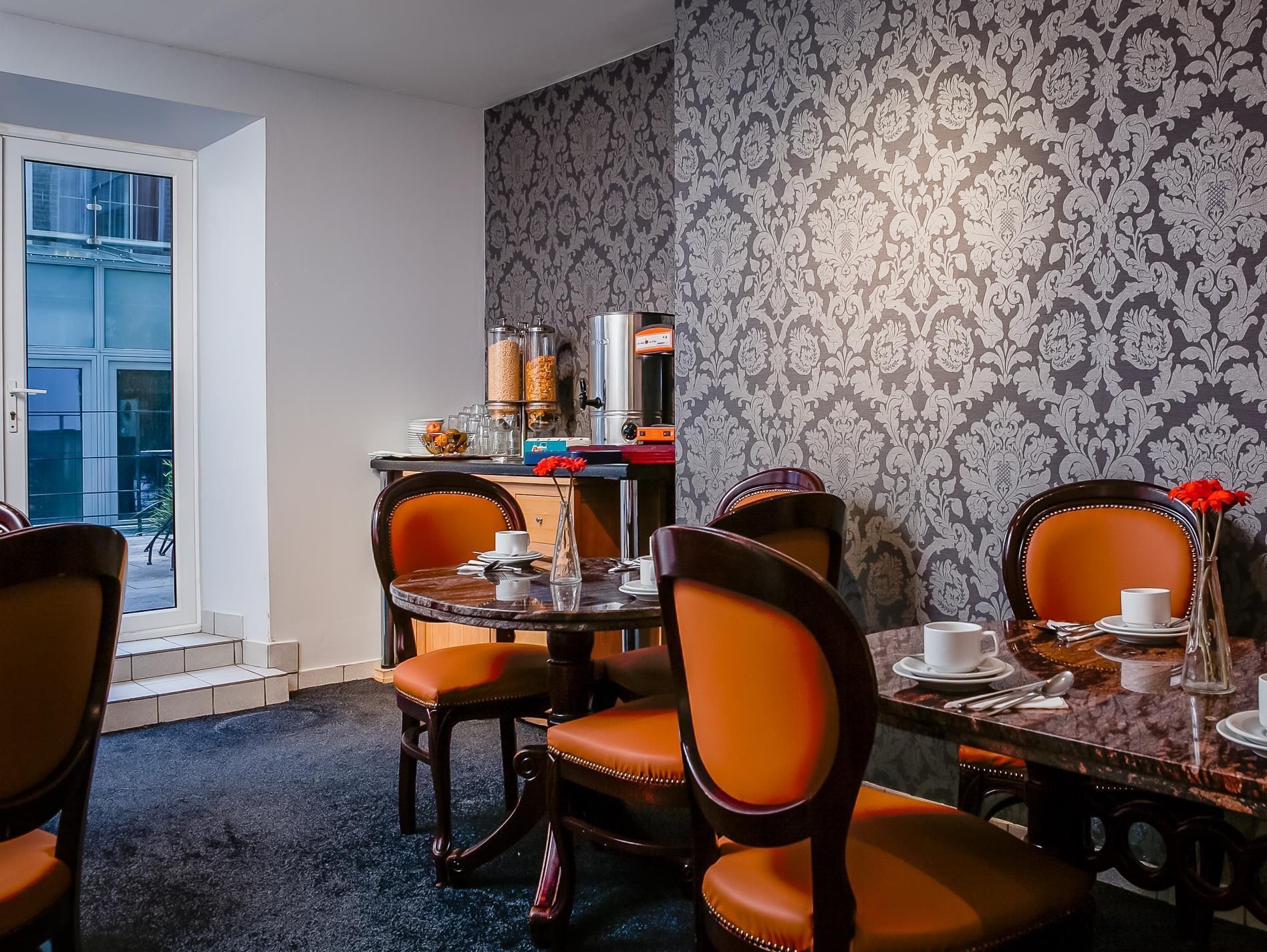 מסעדה תמונה