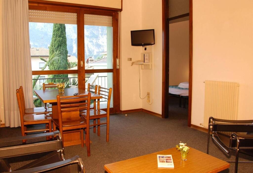 חדר אוכל תמונה