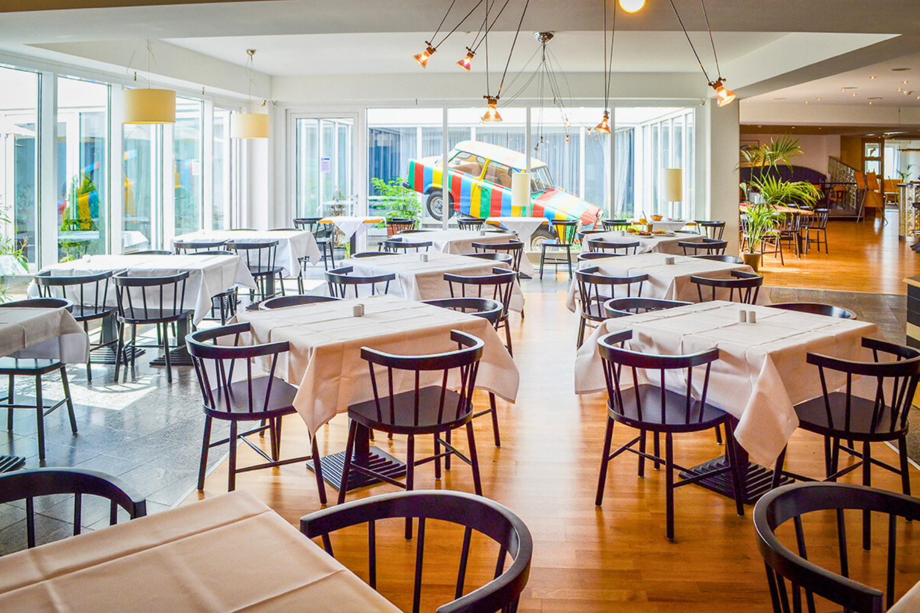 מסעדה תמונה