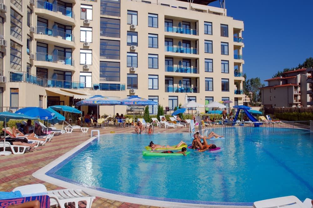 בריכה תמונה