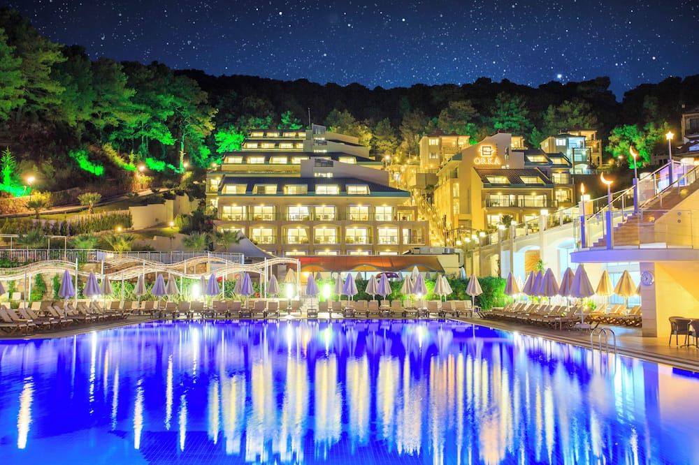 בריכה תמונה