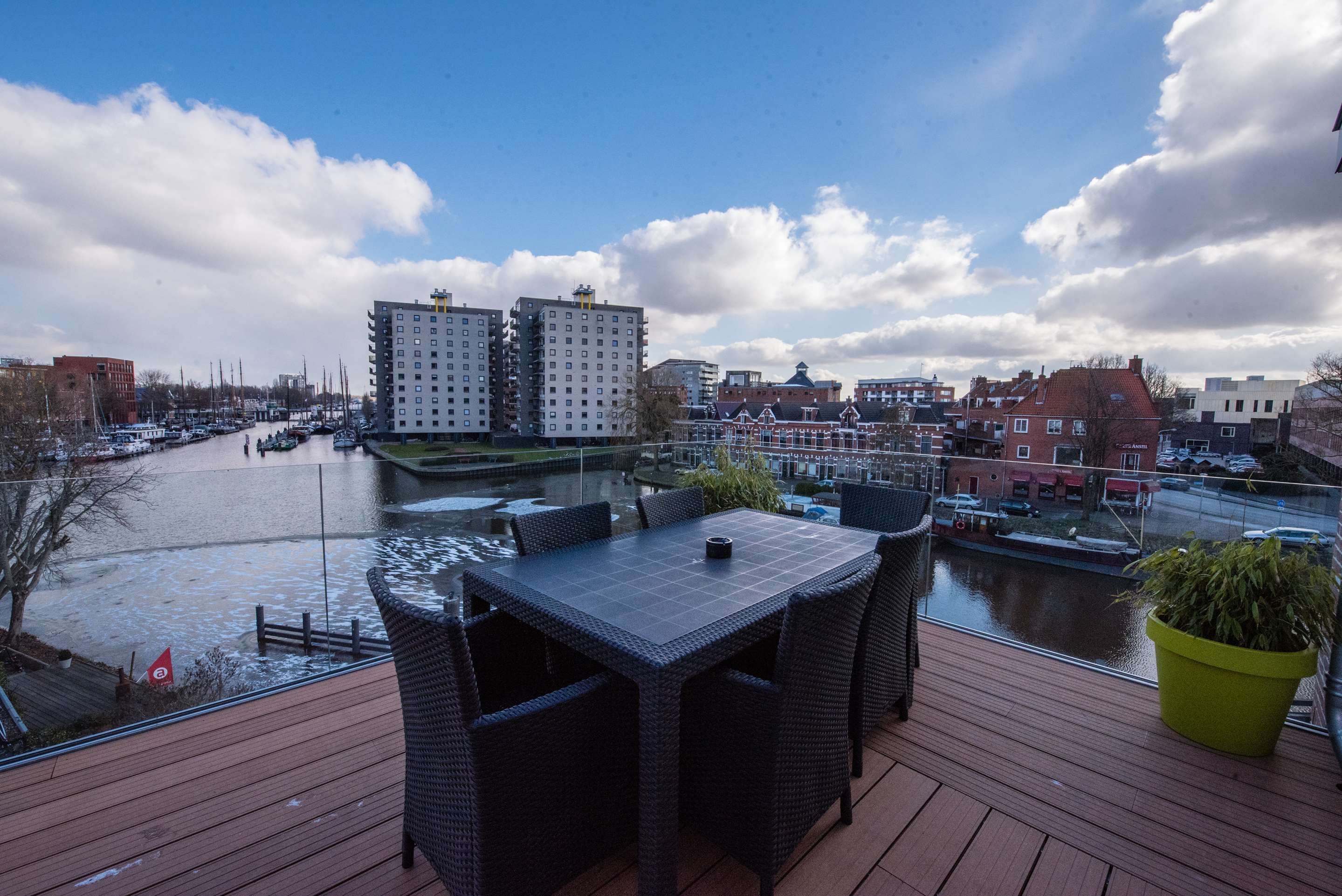 מרפסת תמונה