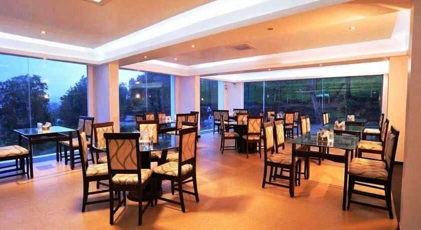 מסעדה תמונה