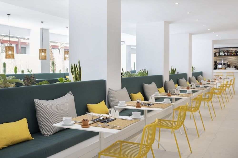 מסעדה תמונה