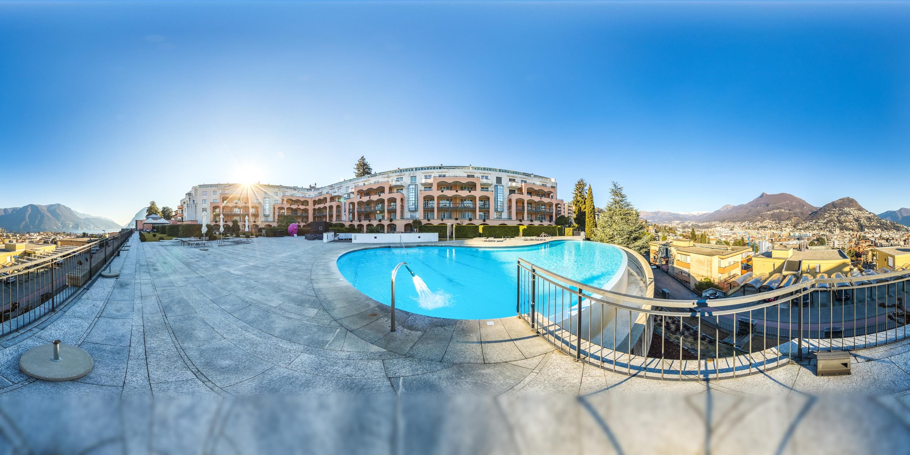 בריכה תמונה