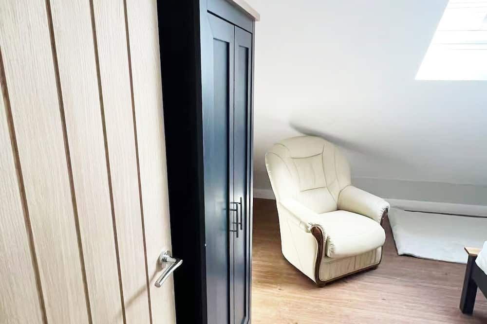 אחר
