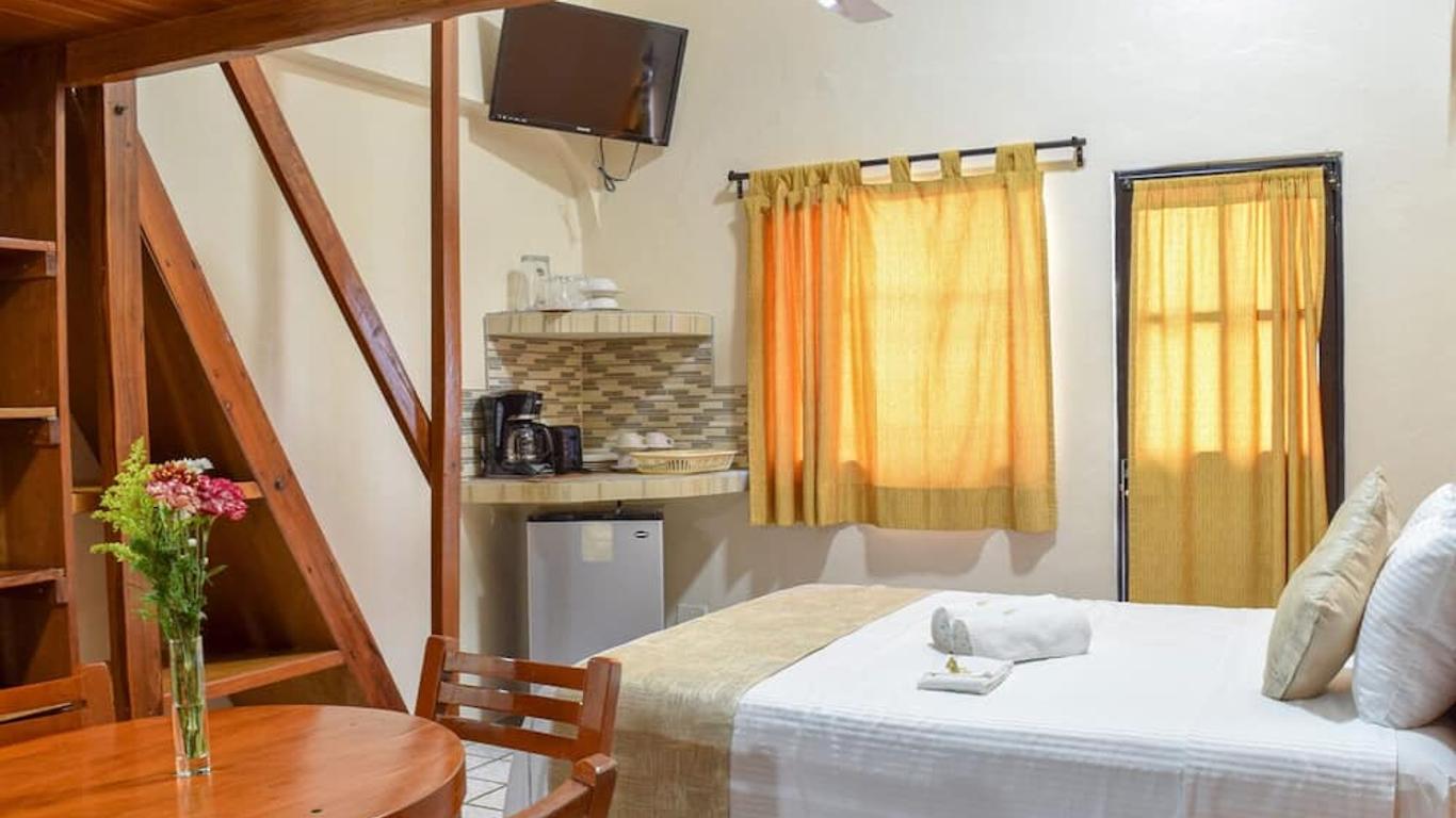 Hotel Bucaneros