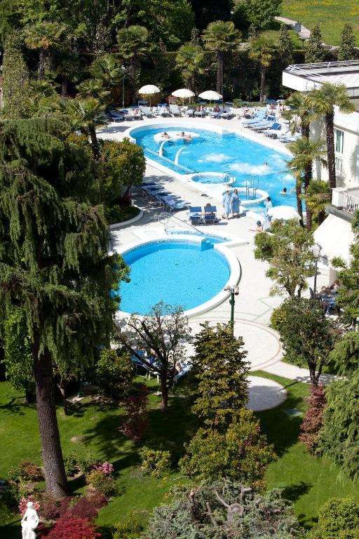 בריכה תמונה