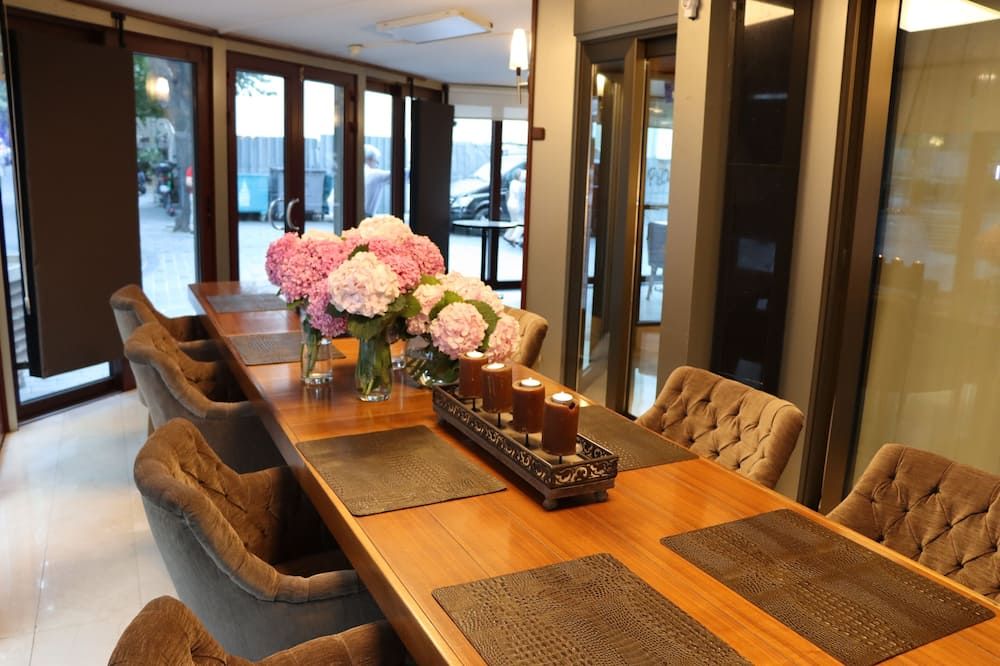 חדר אוכל תמונה