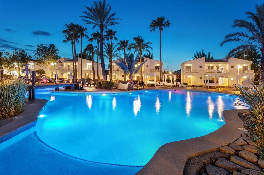 בריכה תמונה