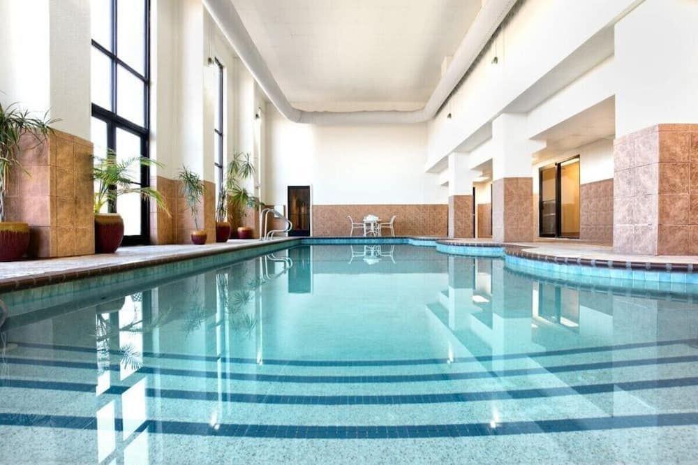 בריכה תמונה