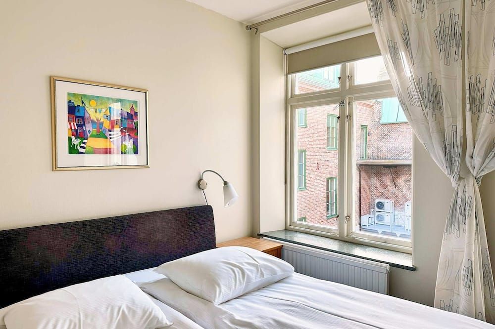 אחר