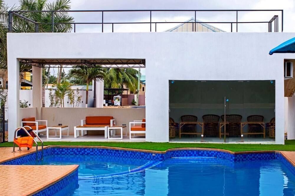 בריכה תמונה