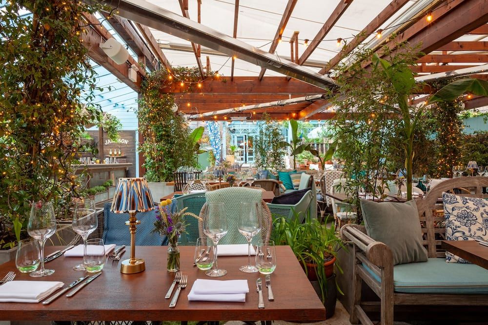 מסעדה תמונה