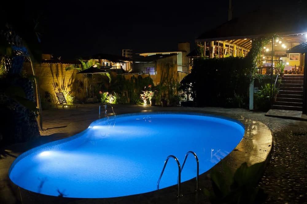 בריכה תמונה