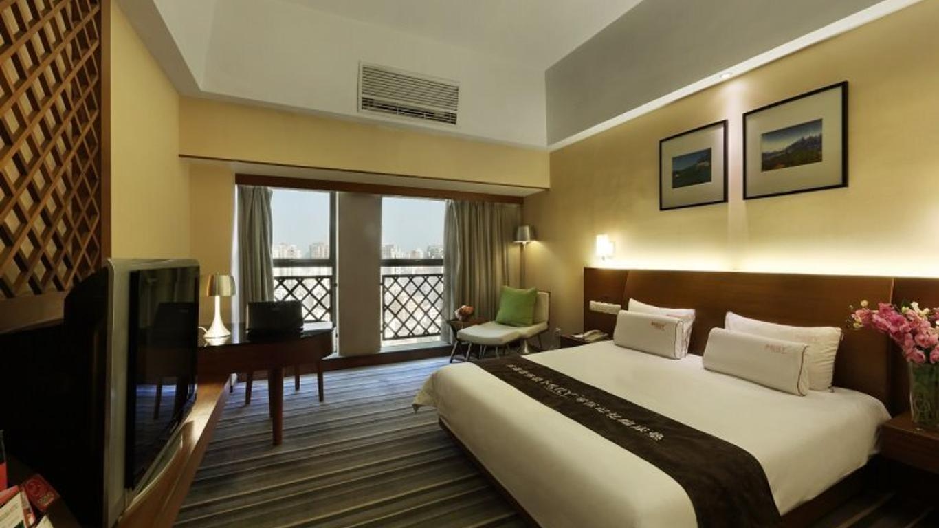 South China Laguna Hotel