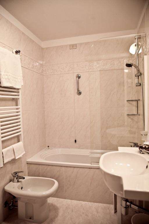חדר רחצה