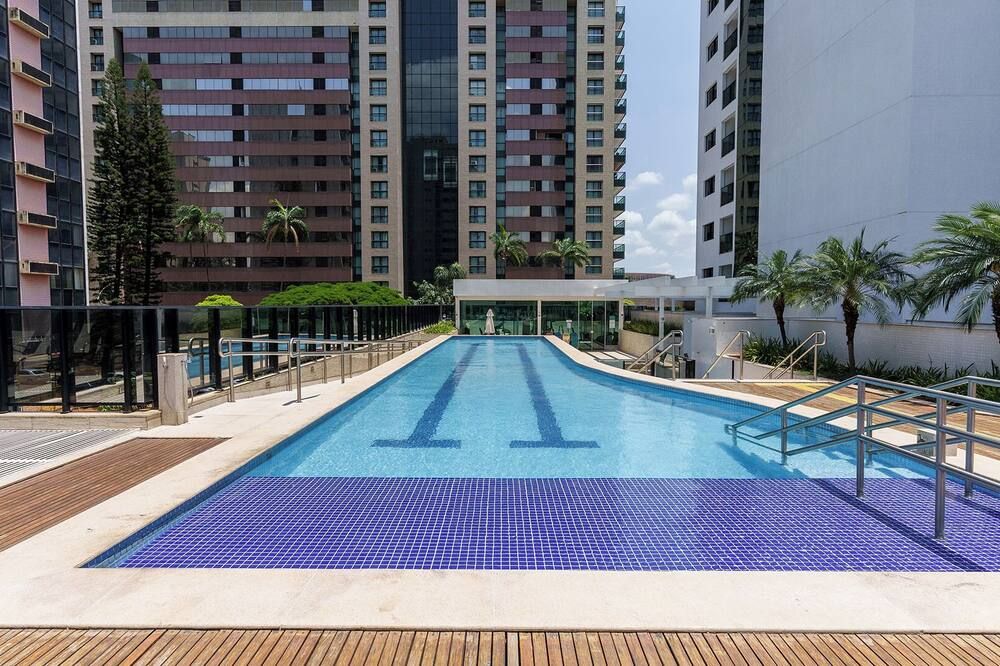 בריכה תמונה