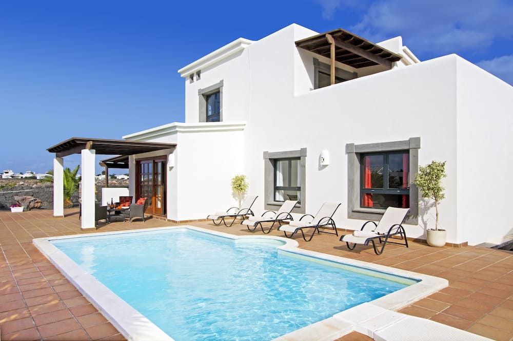 בריכה תמונה