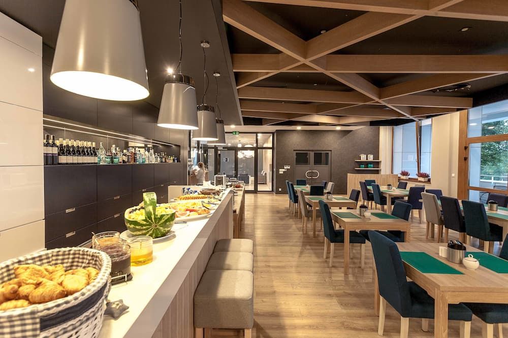 מסעדה תמונה