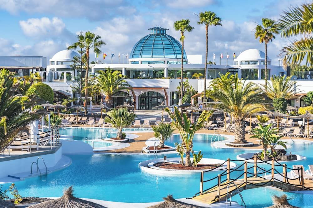 בריכה תמונה