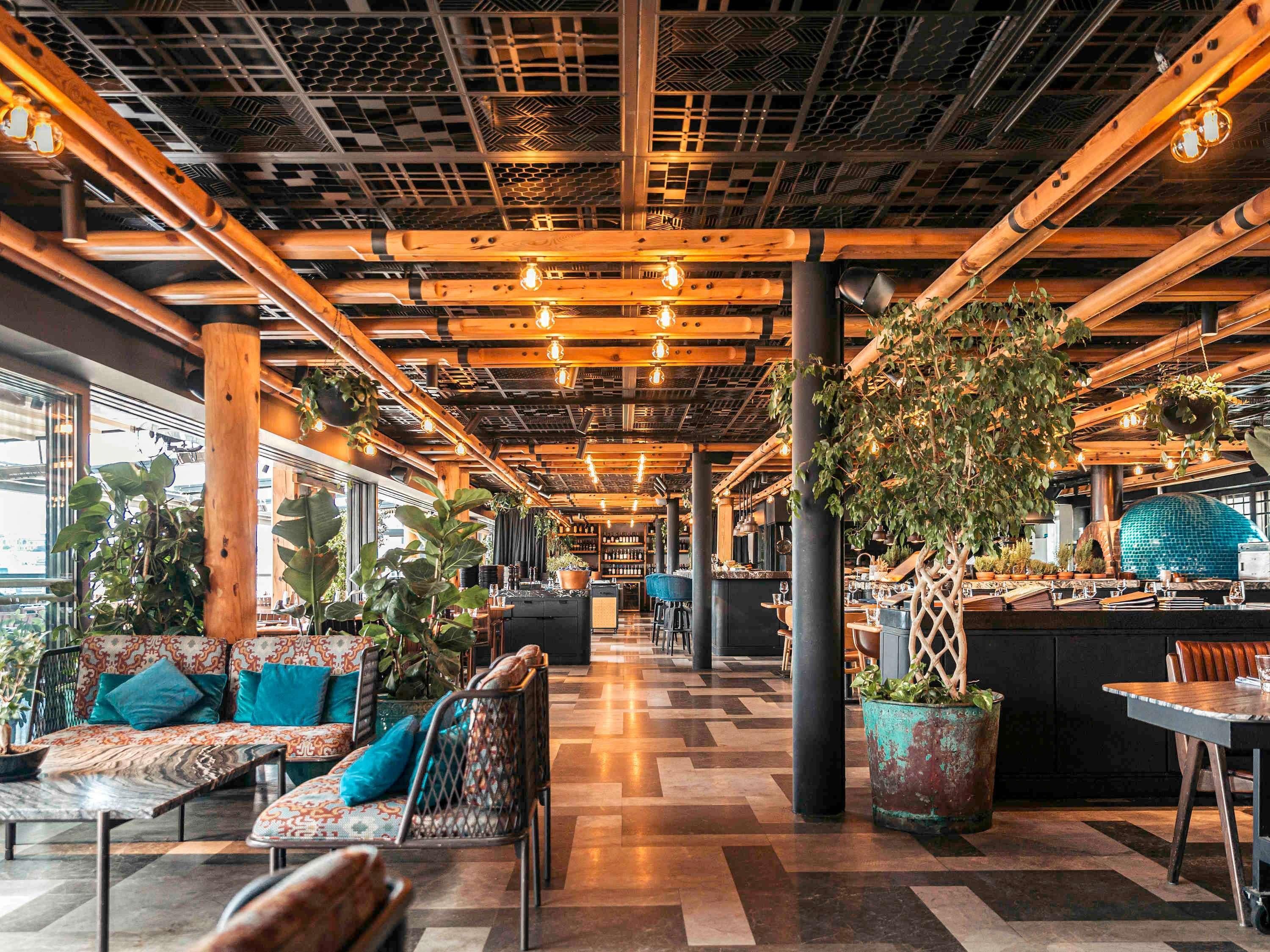 מסעדה תמונה