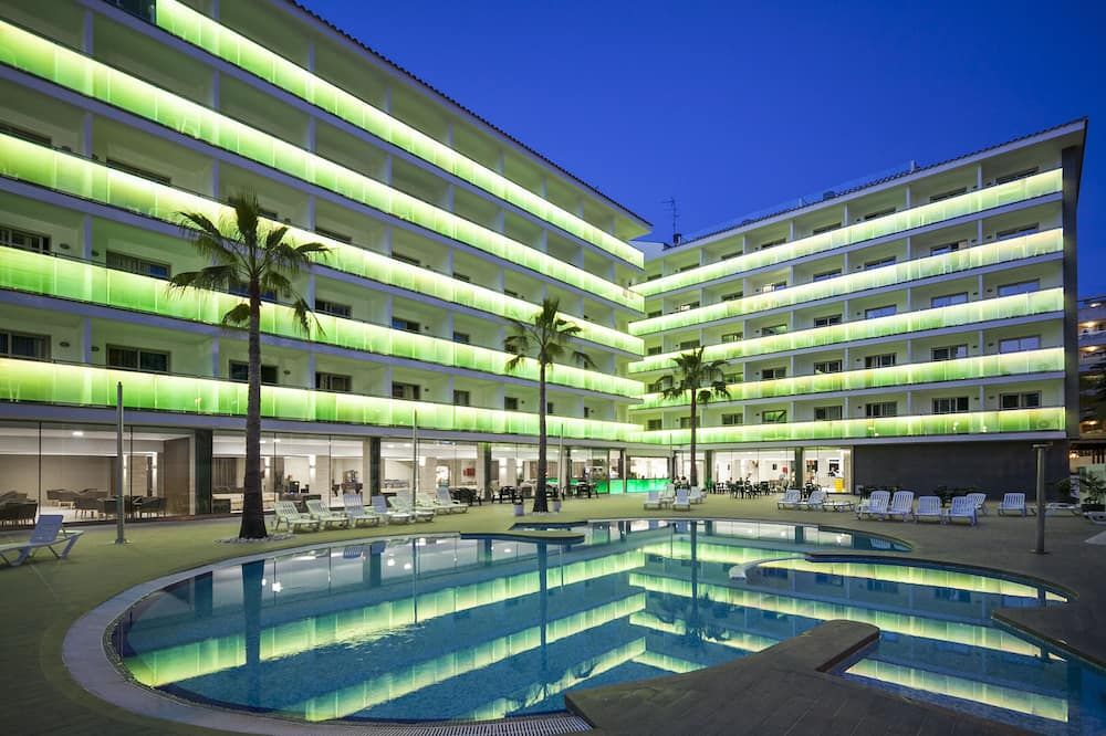 בריכה תמונה