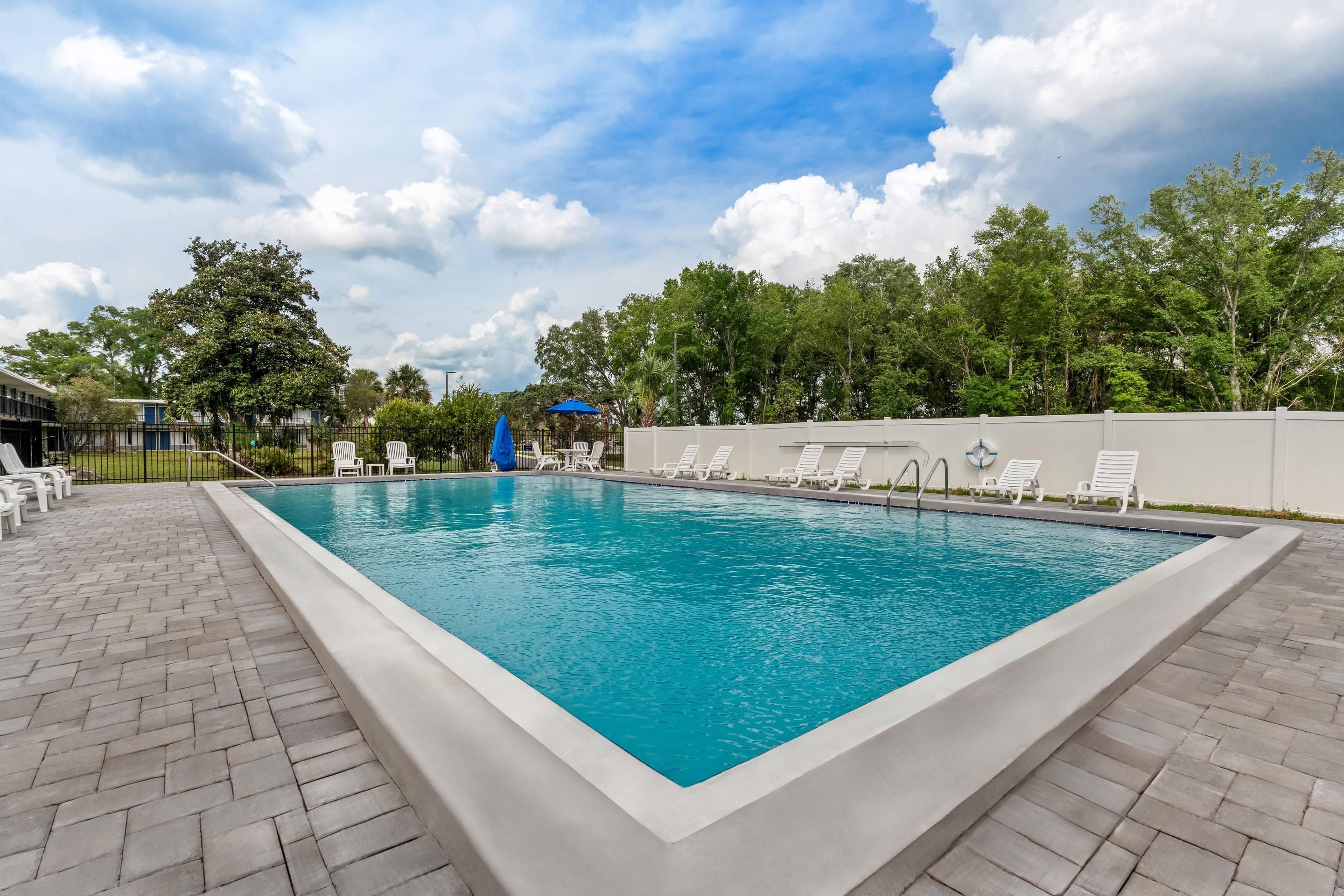 בריכה תמונה