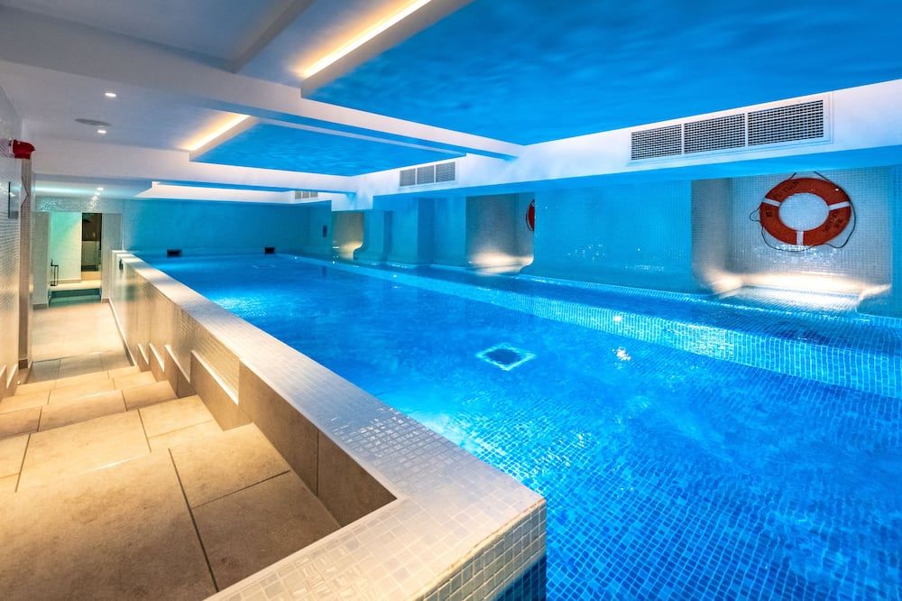 בריכה תמונה