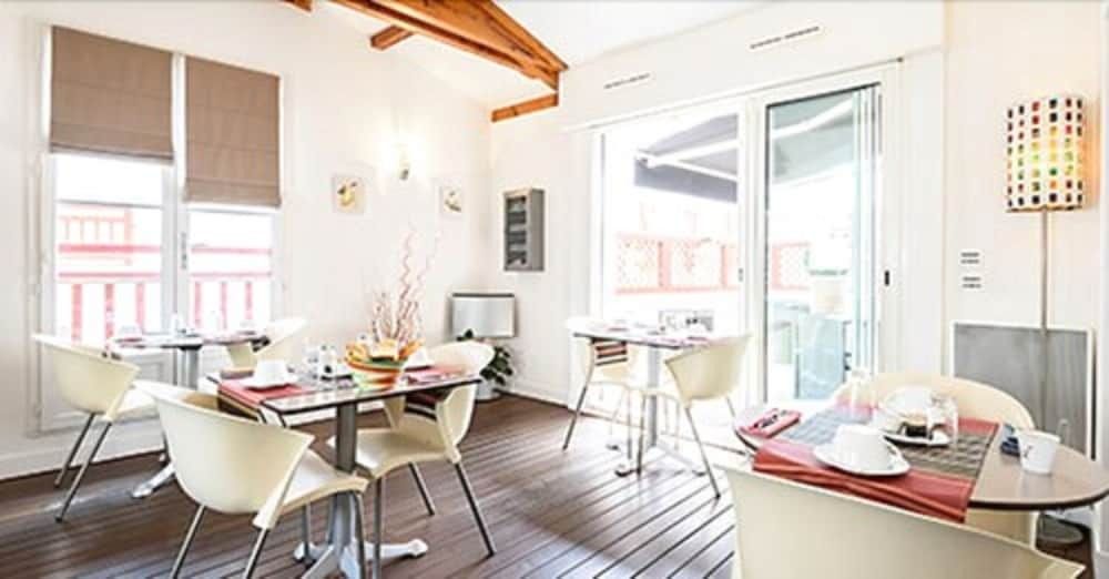 חדר אוכל תמונה