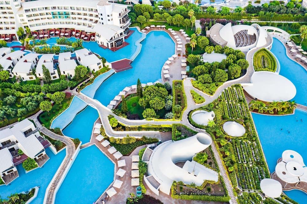 בריכה תמונה