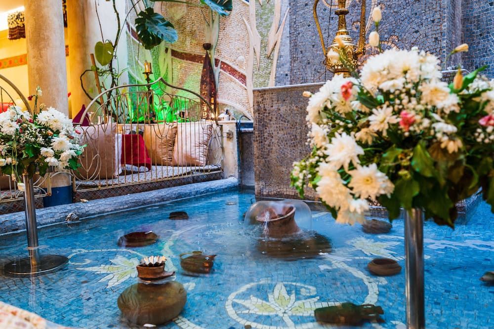 בריכה תמונה